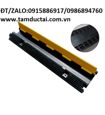 GỜ GIẢM TỐC CAO SU CÓ CHỖ LUỒN DÂY ĐIỆN